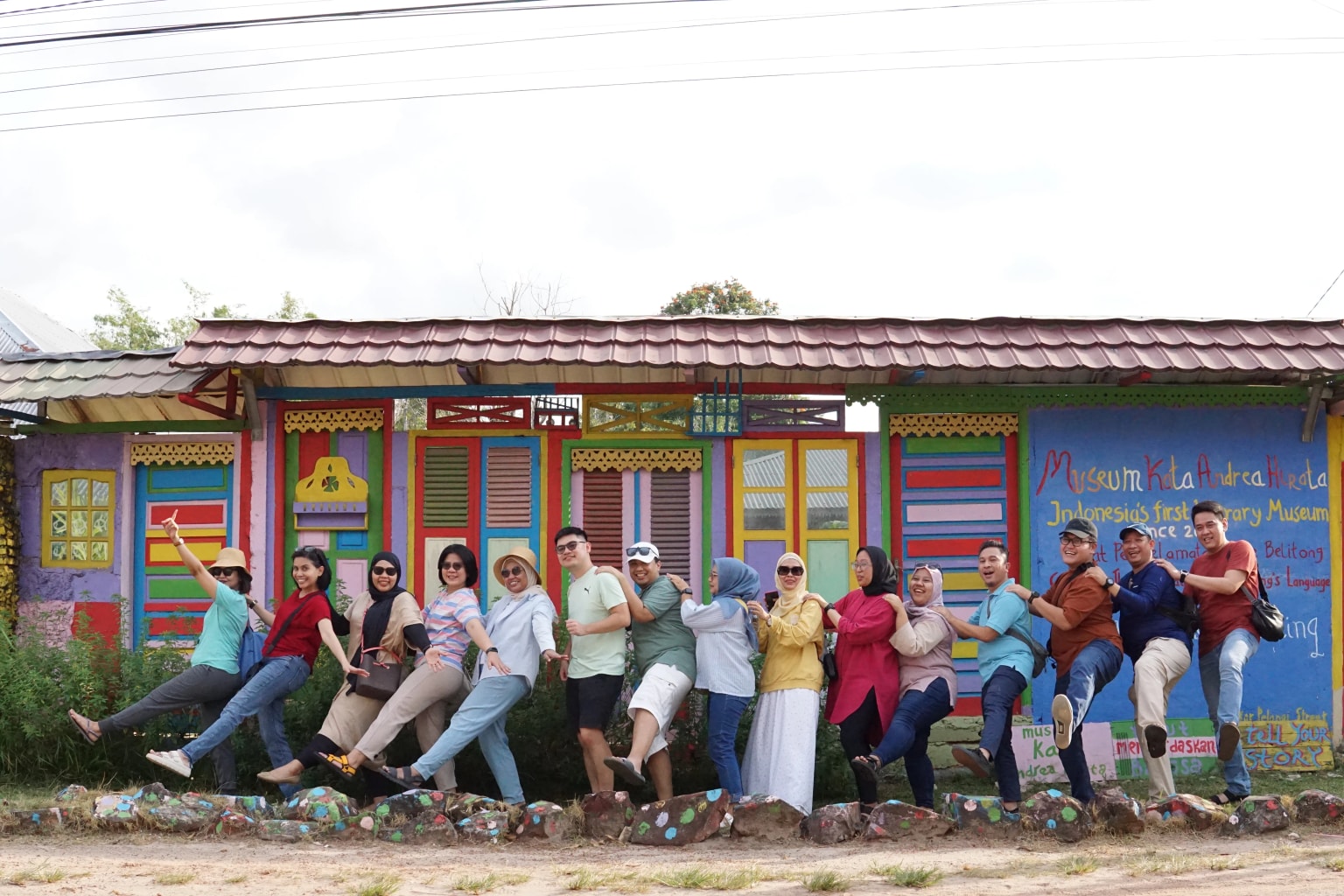 Keindahan Pantai Tanjung Tinggi
